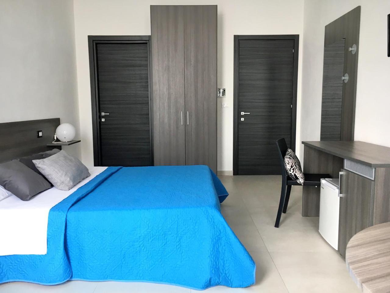 B&B Costa Azzurra Порто Чезарео Екстериор снимка