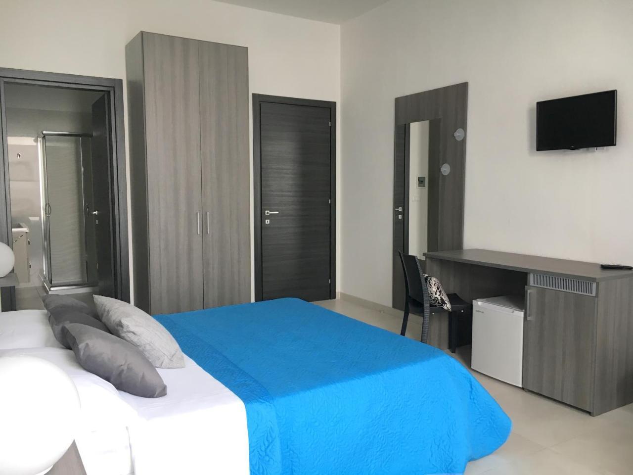 B&B Costa Azzurra Порто Чезарео Екстериор снимка