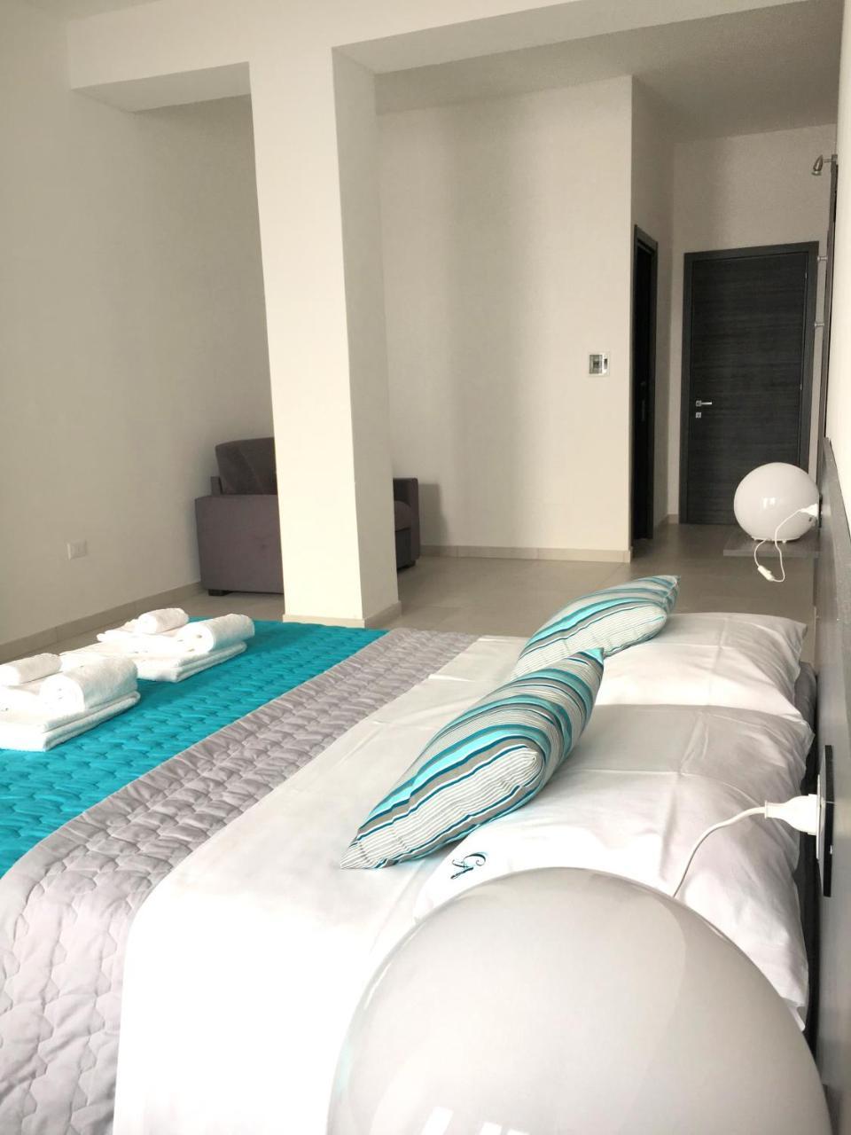 B&B Costa Azzurra Порто Чезарео Екстериор снимка